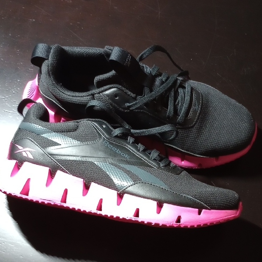 Reebok Black Sneakers with Pink Soles